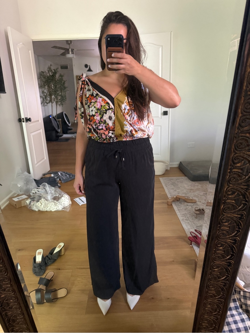 Abercrombie & Fitch Black Wide-Leg Drawstring Pants medium short petite